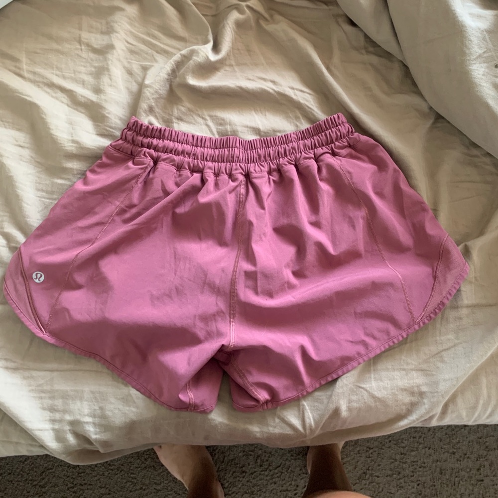 Lululemon hottie hot shorts 4”